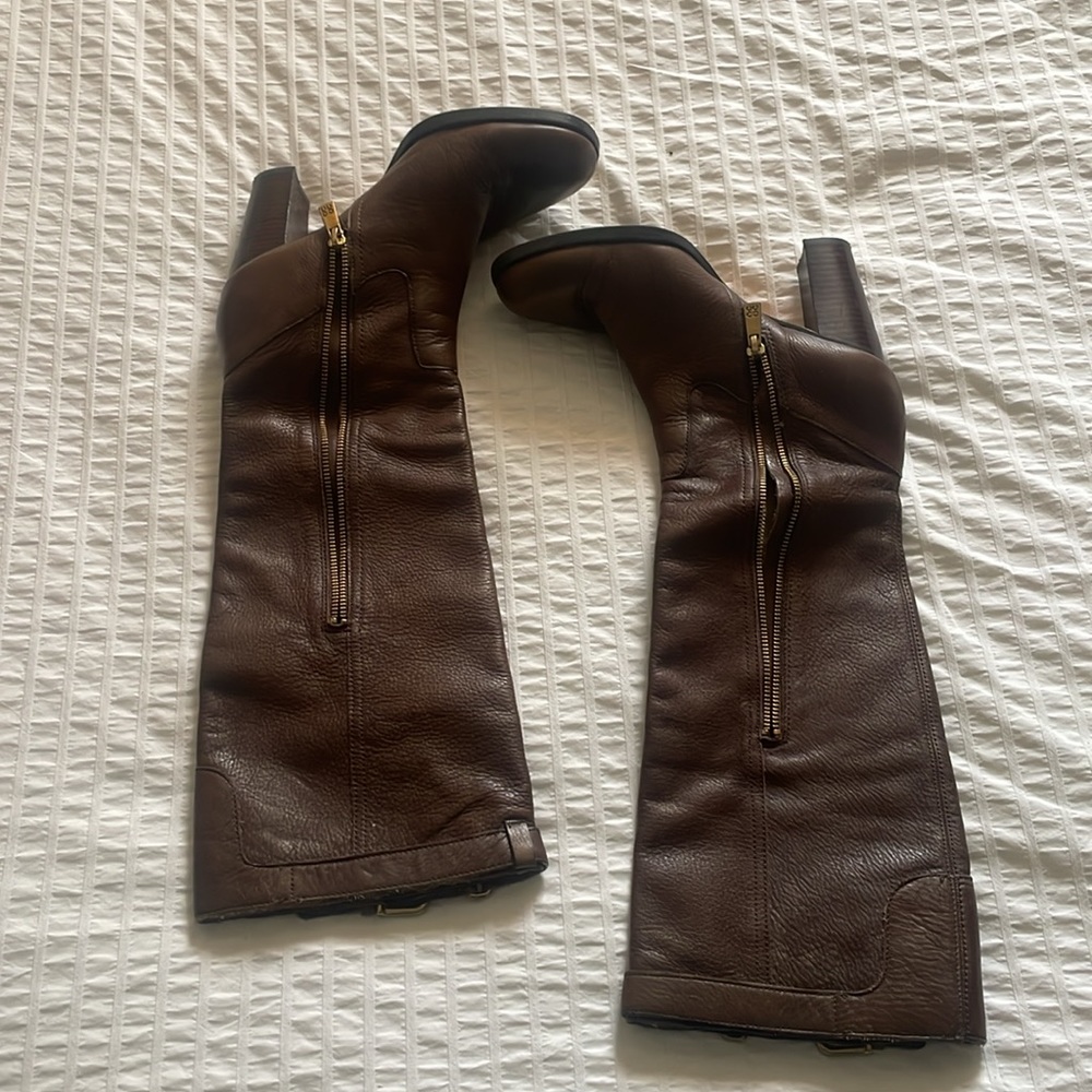 Coach heeled brown boots - Picture 4 of 5
